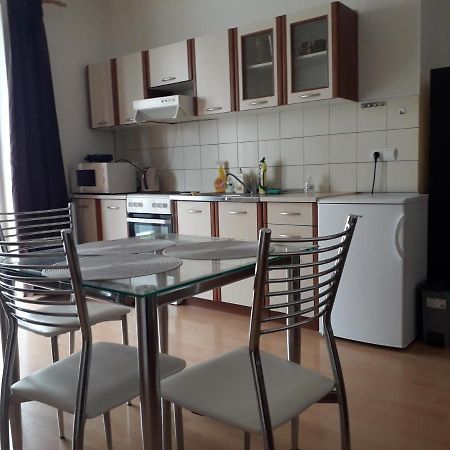 Peskova, Byt O 2 Pokojich S Terasou Olomouc Dış mekan fotoğraf